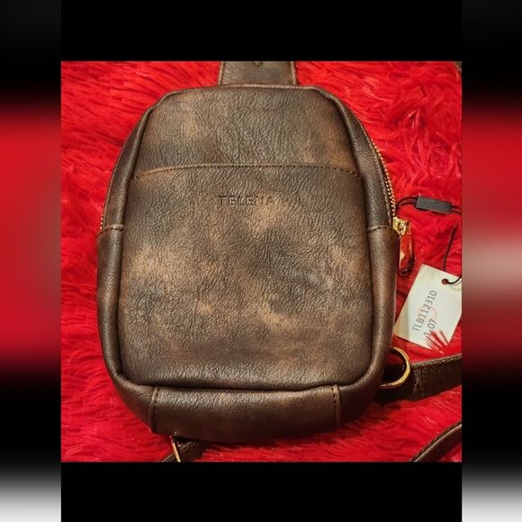 Sling Bag Crossbody Bag Gold Toned hardware - Picture 3 of 13